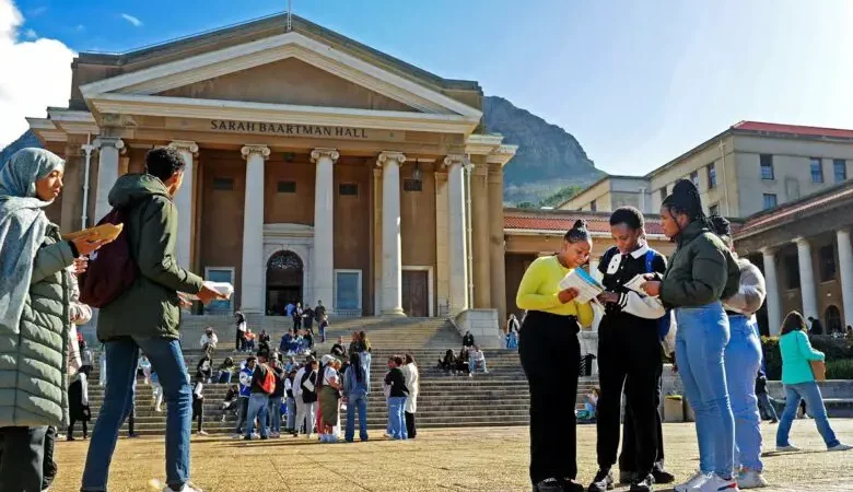 Full undergraduate scholarships for South African Students to study at the University of Cape Town